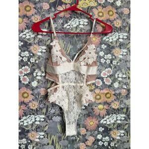 Fashion Nova Lace Floral Teddy Bodysuit Pink White Strappy Halter Size S